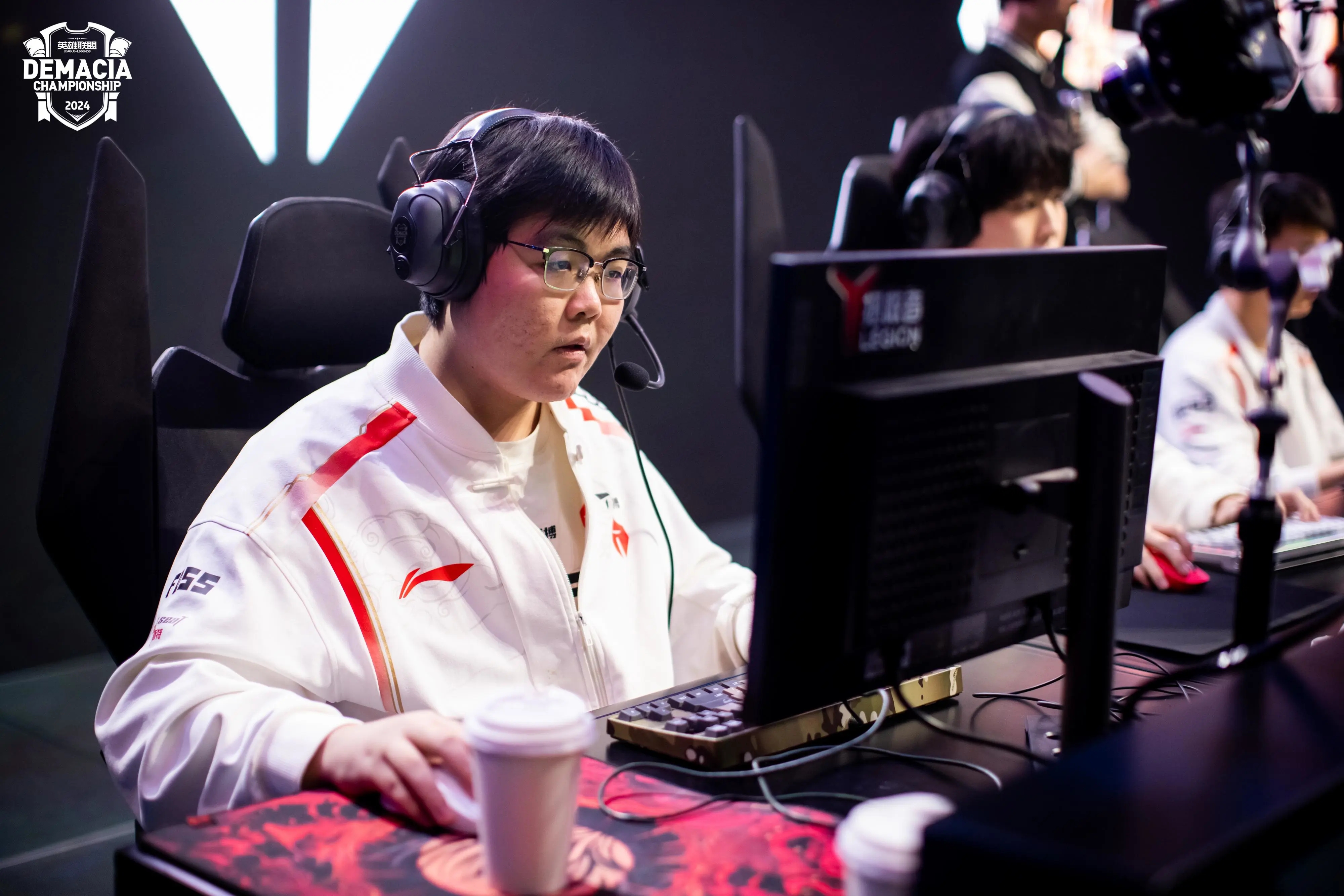 开云官网-塞尔维亚队带队取胜!,JackeyLove重要时刻出色发挥比赛高潮迭起(塞尔维亚阵容名单)