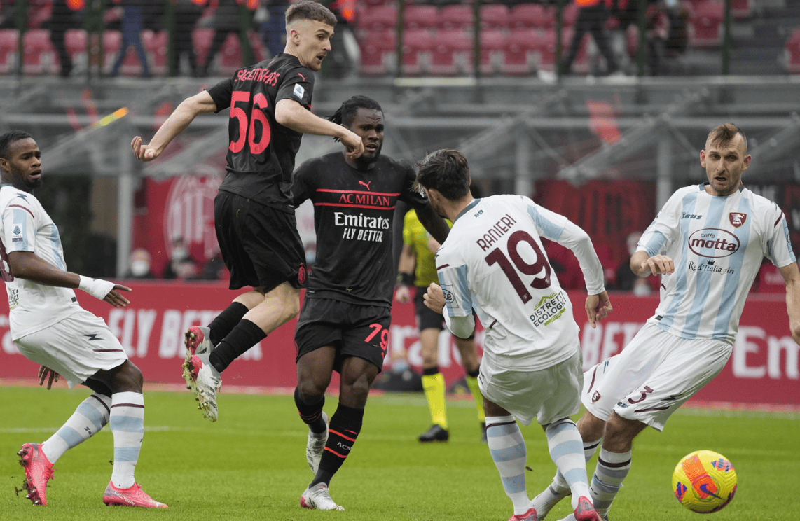 开云注册网址-勒沃库森内部会议纪要流出：赛前主帅复盘；意大利杯使命明确；赛程密集仍需轮换的简单介绍