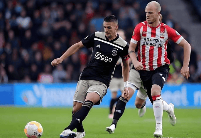 开云网站-欧联赛程吃紧;埃因霍温窗口期队长鼓劲;压力陡增;轮换策略成焦点