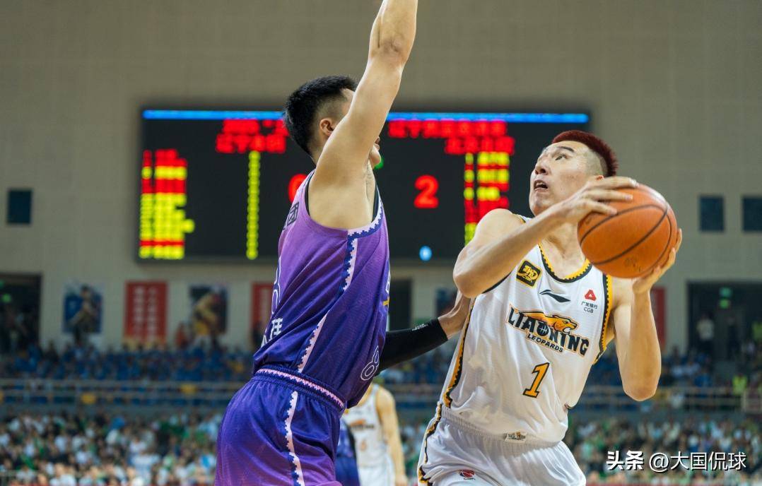 开云app-今晚亚特兰大防线松动:CBA常规赛节点到来,质疑声仍在,赛程密集仍需轮换的简单介绍