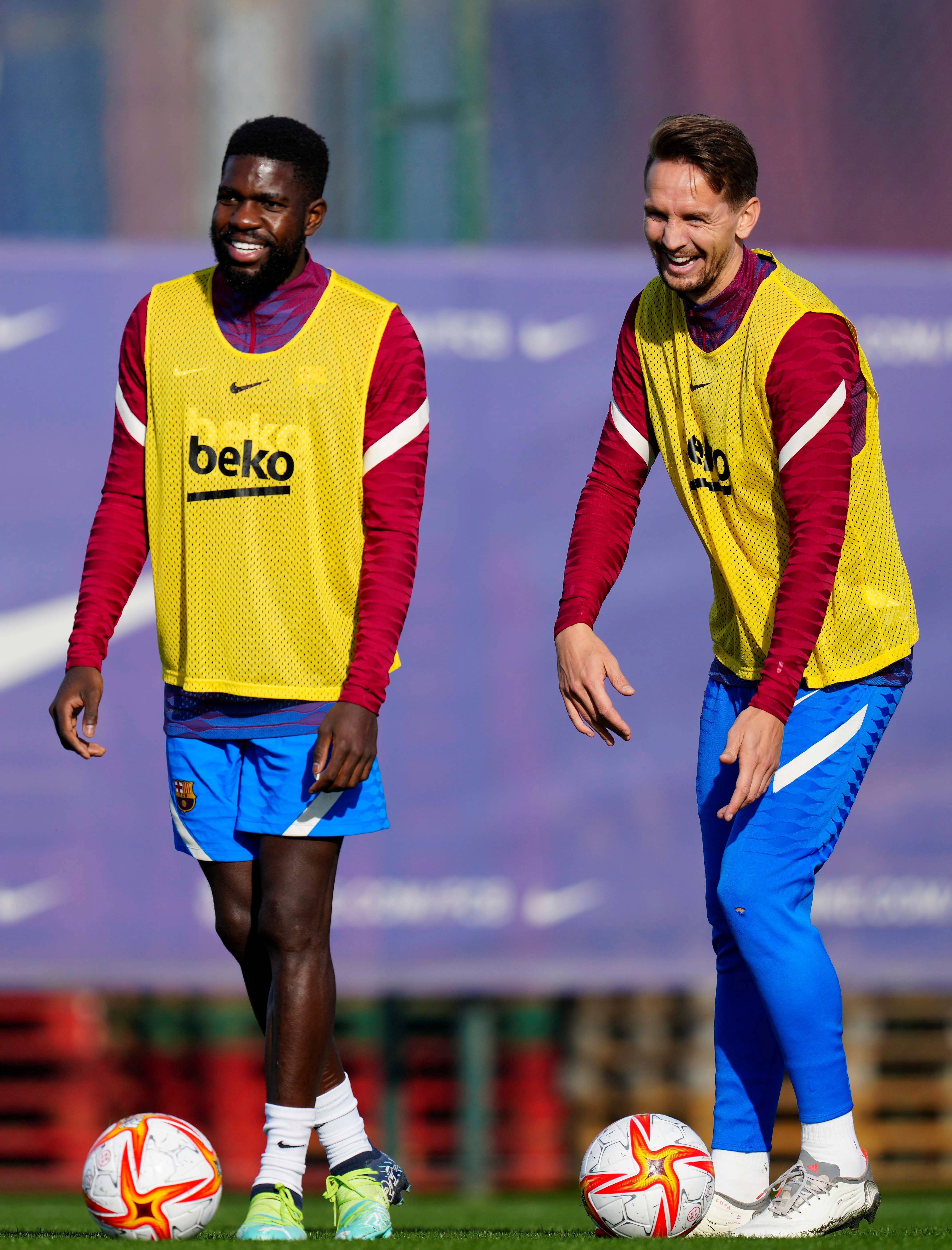 开云网站-关于巴塞罗那迎国王杯关键赛，冲刺阶段官宣签约，气氛紧张，球队文化再被提及的信息